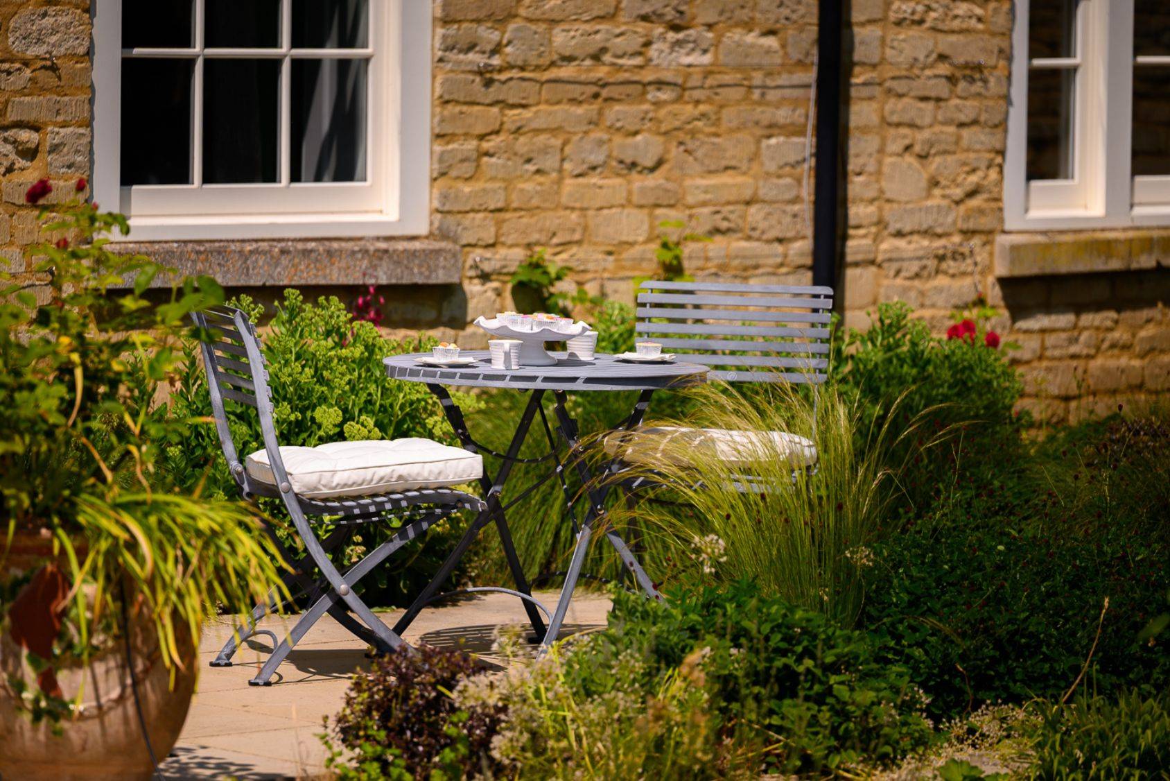 ODL-191 Darsham Bistro Set & Chairs Design B Etched 5_4444.jpg
